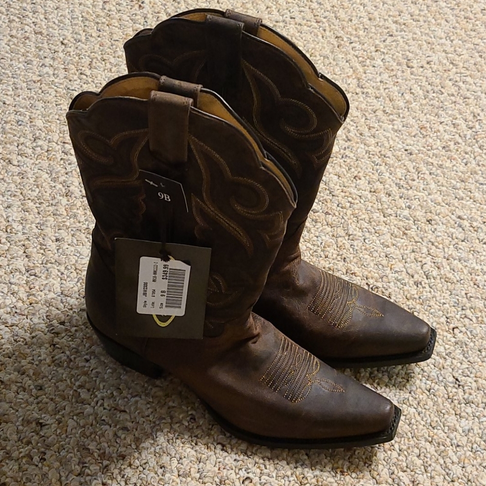 J b Dillon all leather cowboy boots